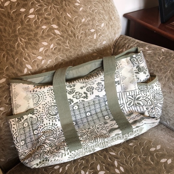 Life is Good! - Olive and Cream Large Tote - Picture 2 of 3